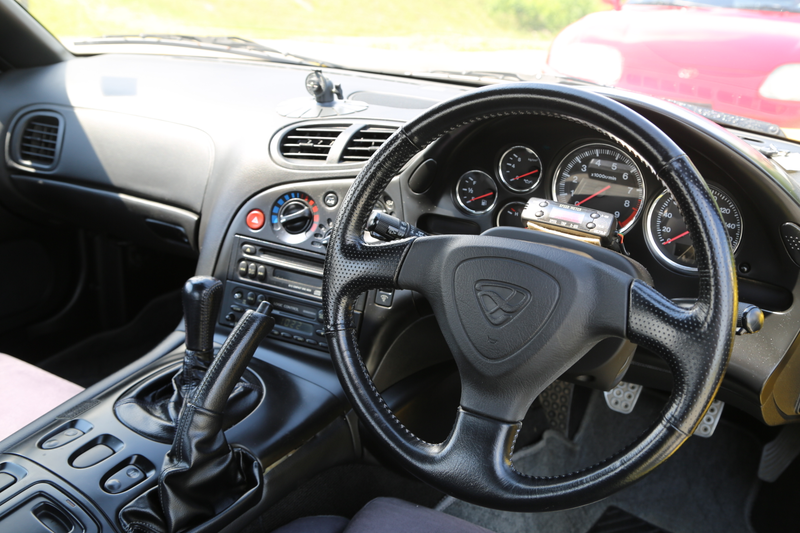 Illustration for article titled The Toyota Supra Turbo Is A Great Cruiser, But The FD Mazda RX-7 Can Kick Your Car's Ass Today